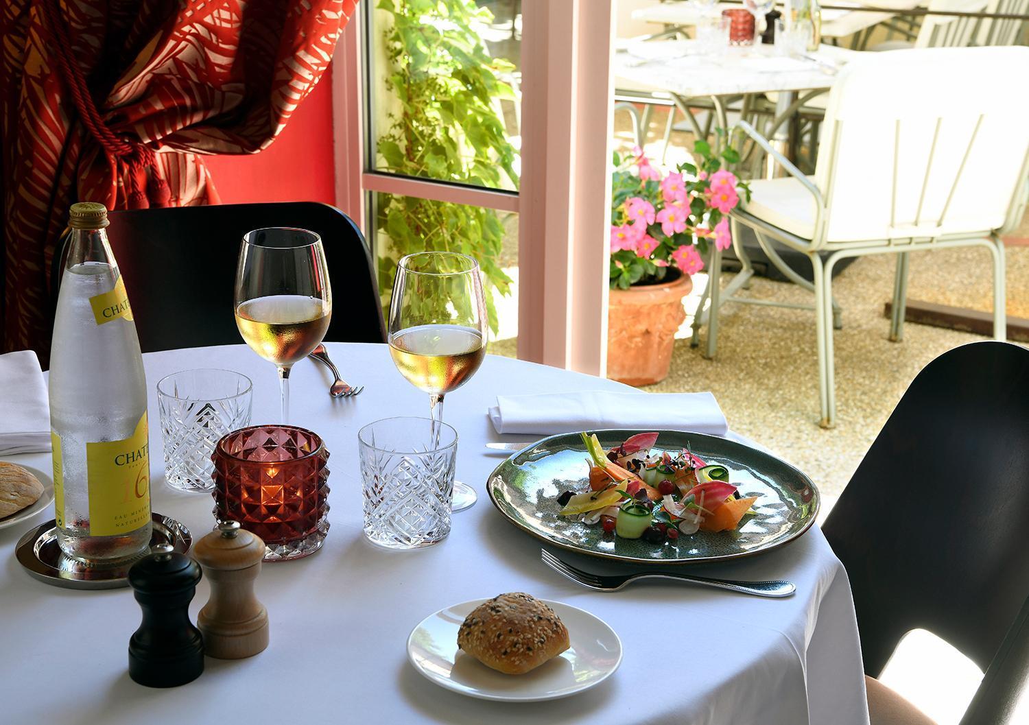 Grand Hotel Henri - Teritoria ลีล-ซูร์-ลา-ซอร์ก ภายนอก รูปภาพ