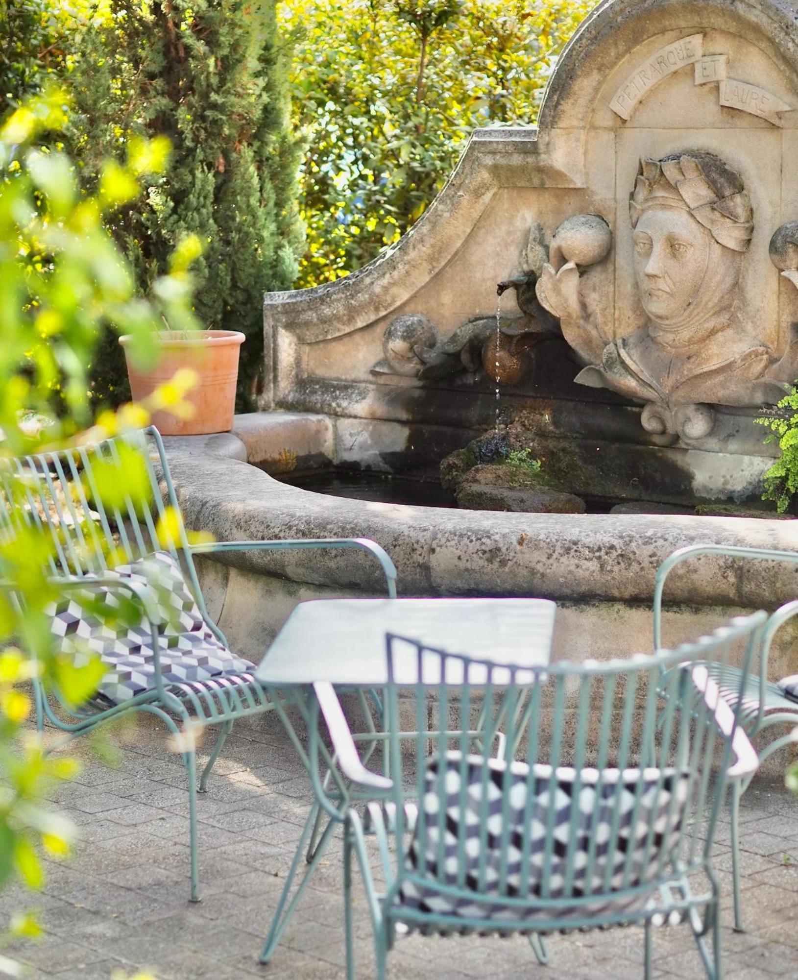 Grand Hotel Henri - Teritoria ลีล-ซูร์-ลา-ซอร์ก ภายนอก รูปภาพ